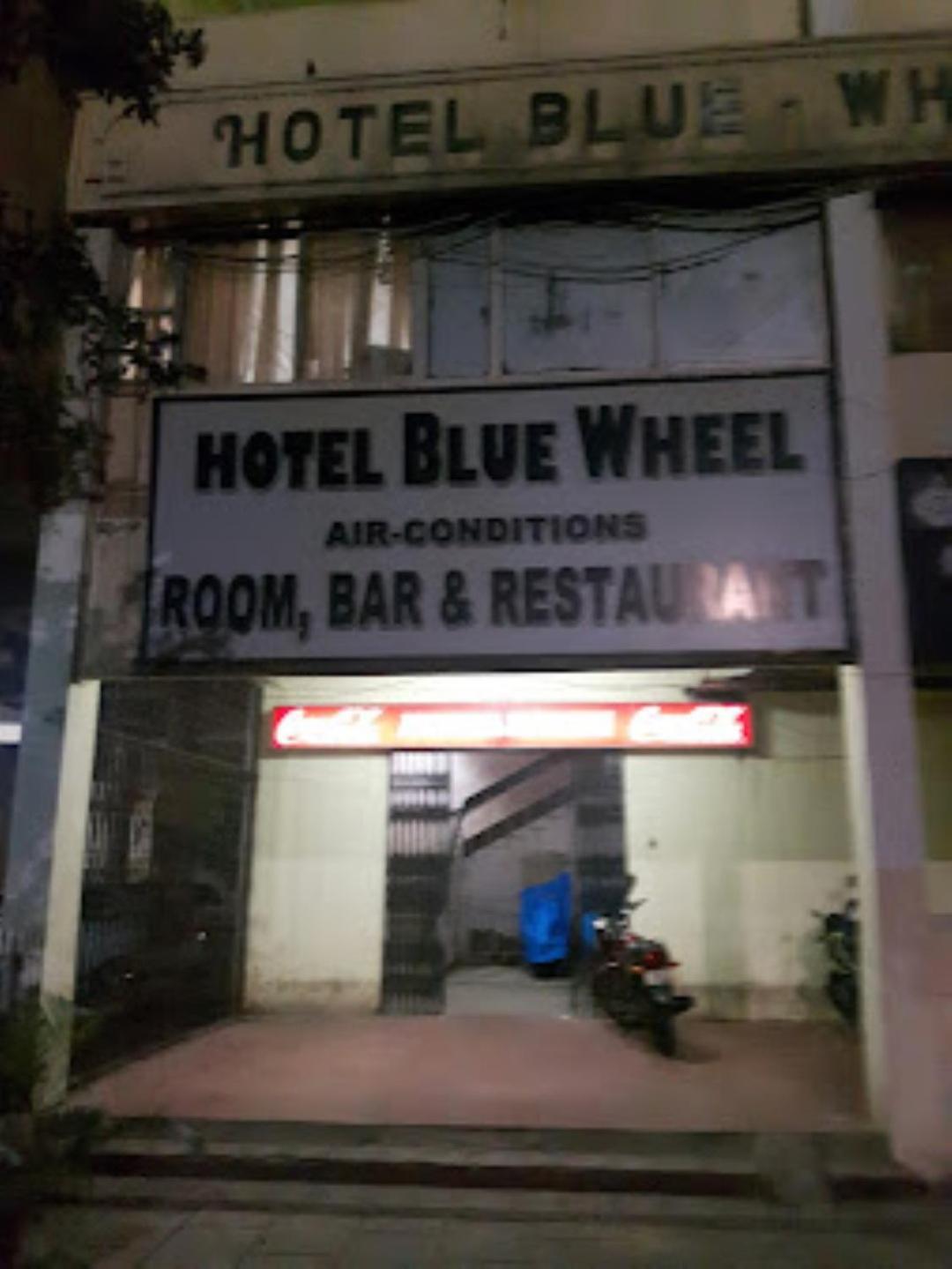 Hotel Blue Wheel,Bhubaneswar Exterior photo
